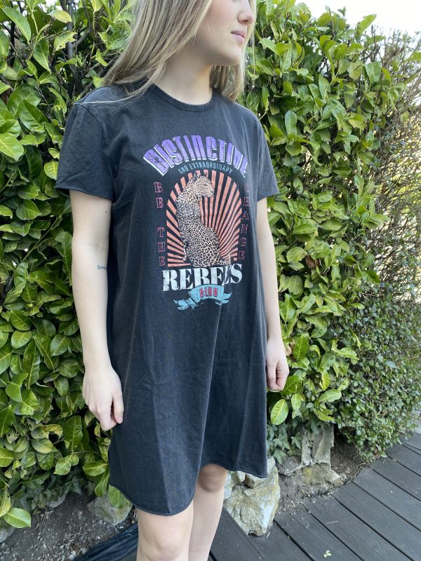 Robe T-shirt Léopard assis