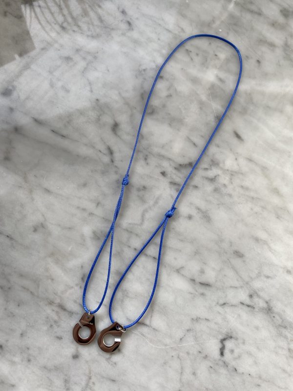 Collier 009 - Argenté/Bleu Électrique - Menottes – Image 2