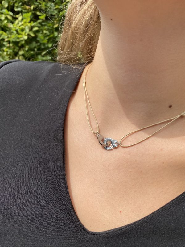 Collier 010 Argenté/Beige - Menottes – Image 3