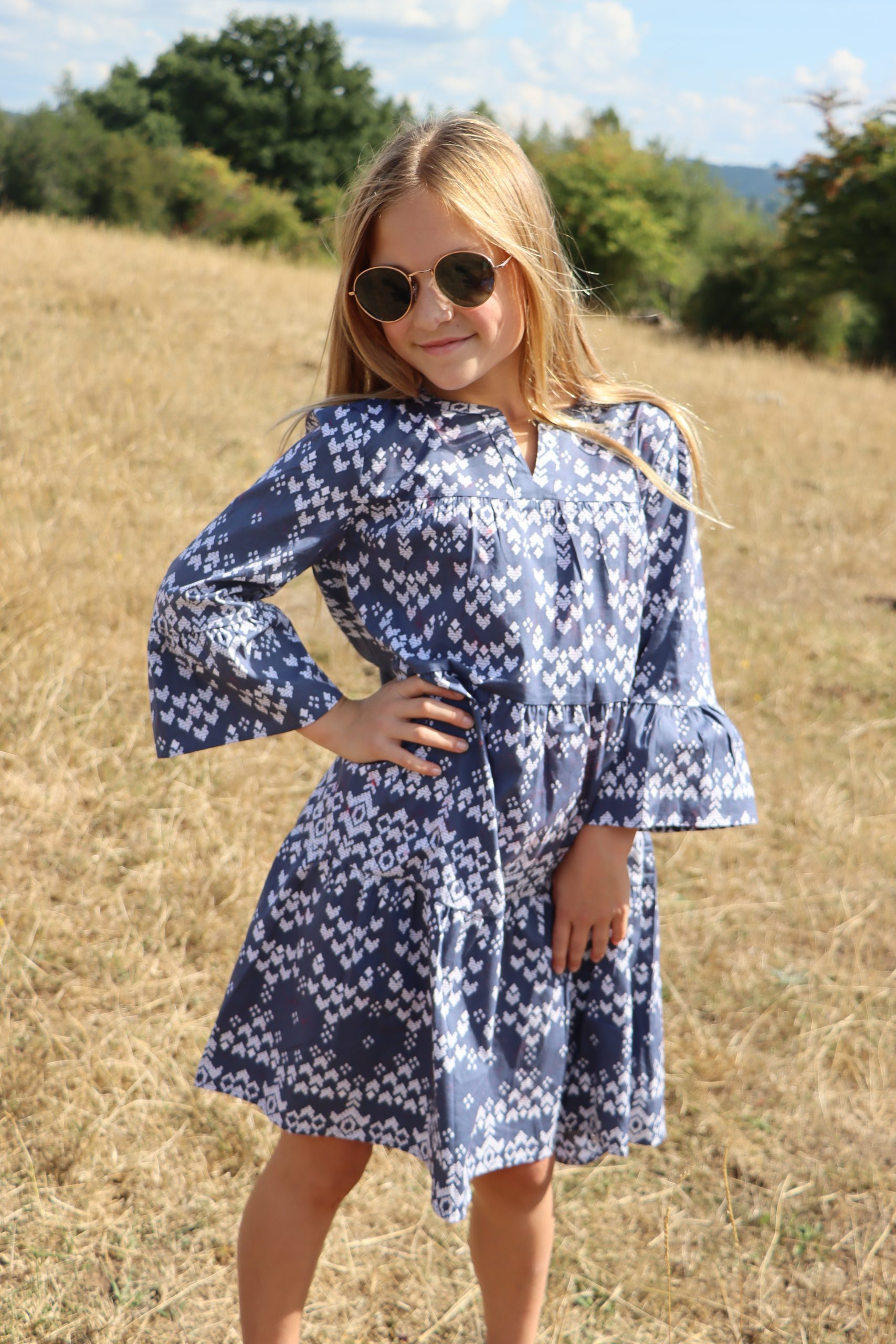 Robe bleu blanche hotsell