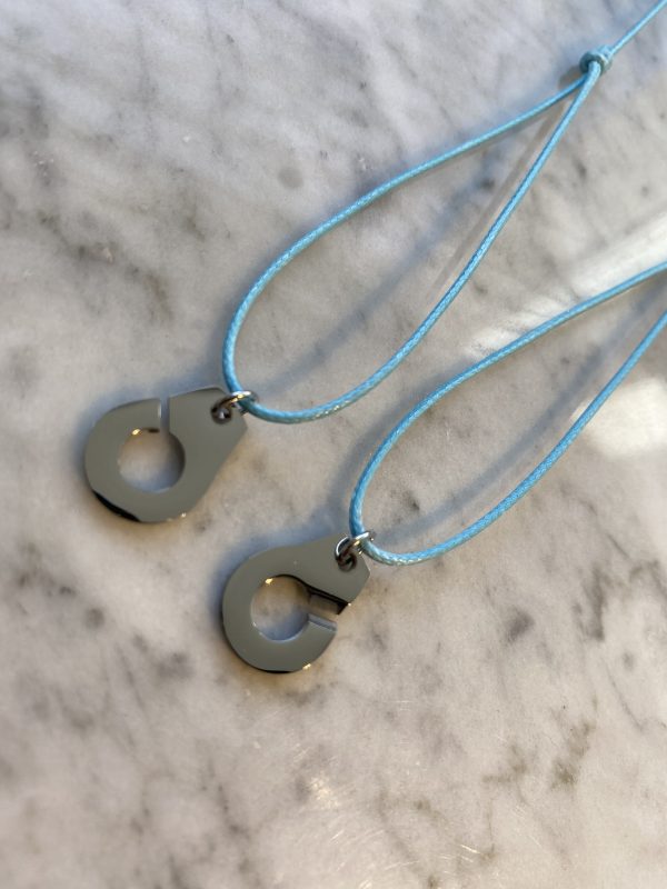 Collier 028 - Argenté/Bleu Ciel - Menottes